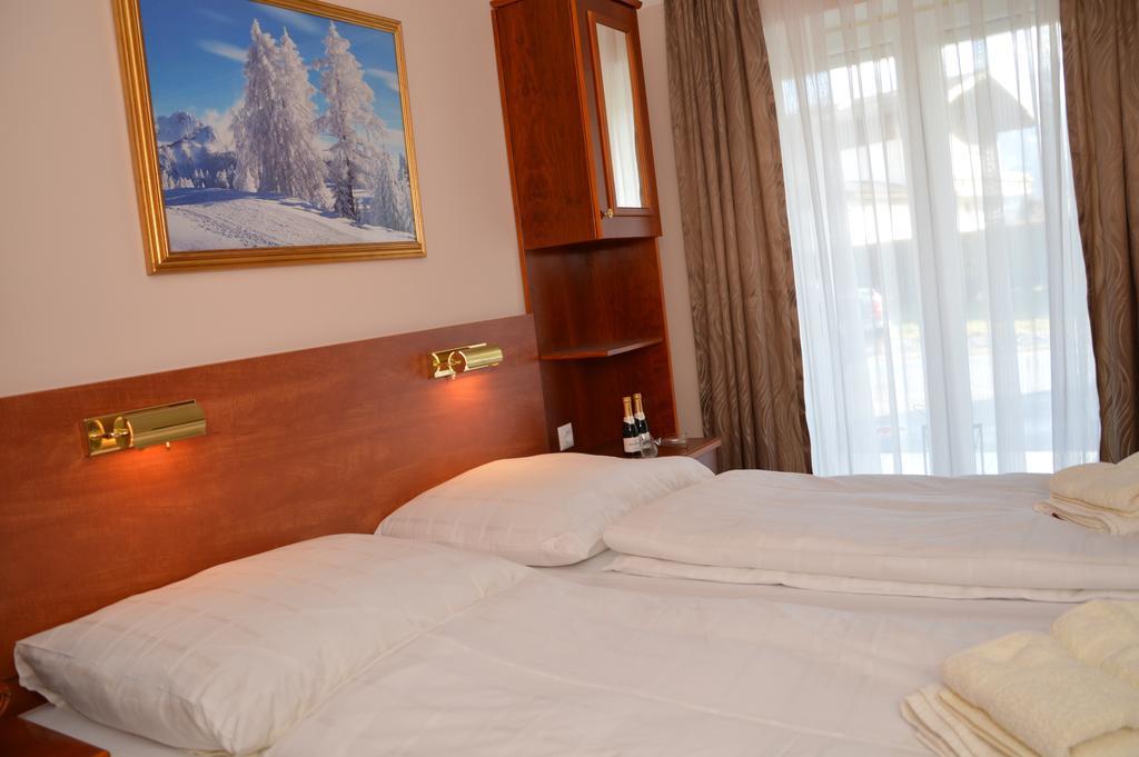Private Room Pyrkerstrasse Bad Hofgastein Habitación foto